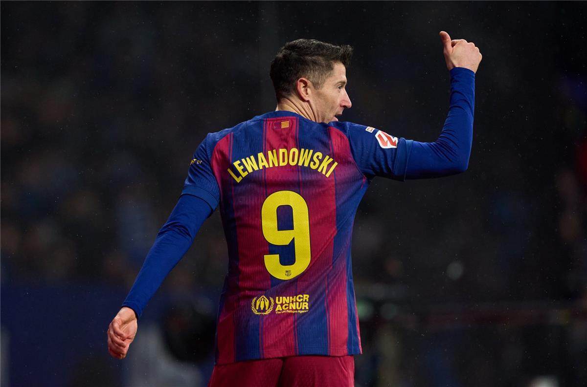 إصابة ليفاندوفسكي تُبعده عن مواجهة أتلتيكو مدريد