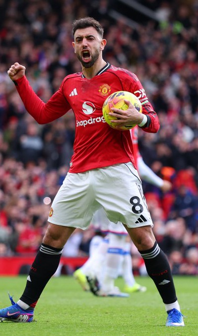 برونو فيرنانديز يحطم رقم ديفيد بيكهام ويكتب اسمه في تاريخ مانشستر يونايتد