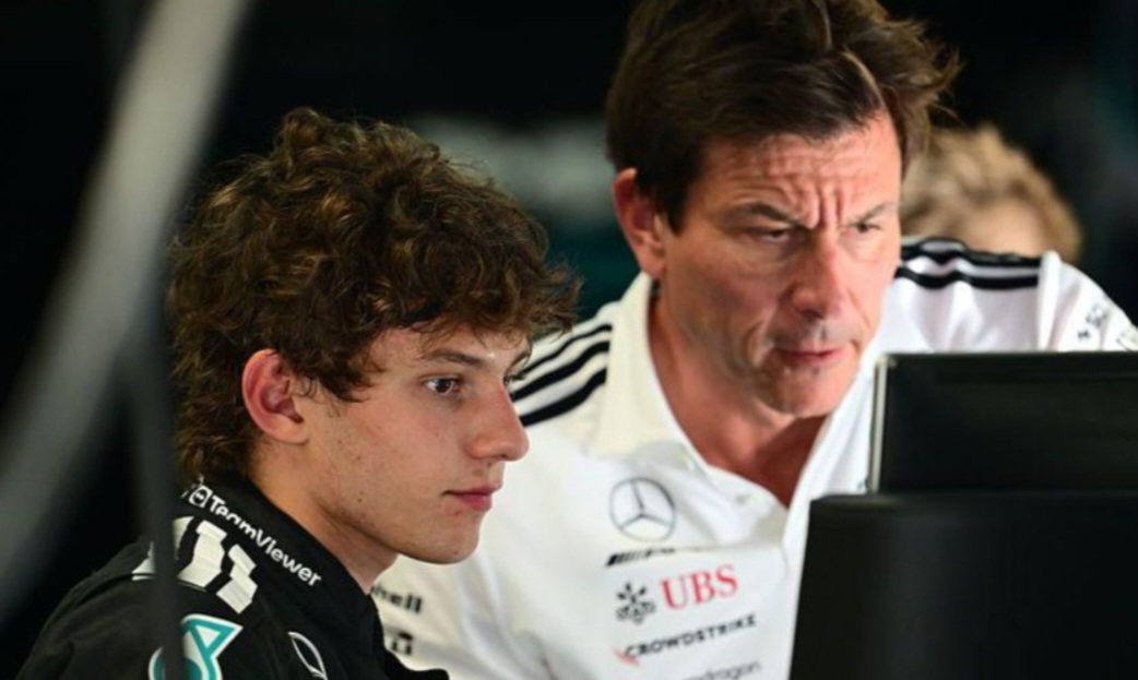 أنتونيللي يحوّل قطب الانطلاق إلى أول فوز في الفورمولا 1.. ووولف: لحظة مؤثرة لن أنساها