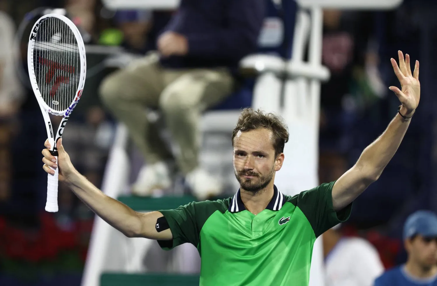 ميدفيديف يعود إلى قائمة العشرة الأوائل في تصنيف رابطة لاعبي التنس المحترفين