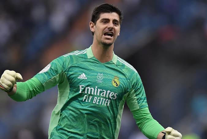 صدفة أم فأل خير؟ إصابة كورتوا تعيد ذكريات تتويج ريال مدريد قبل صدام بايرن