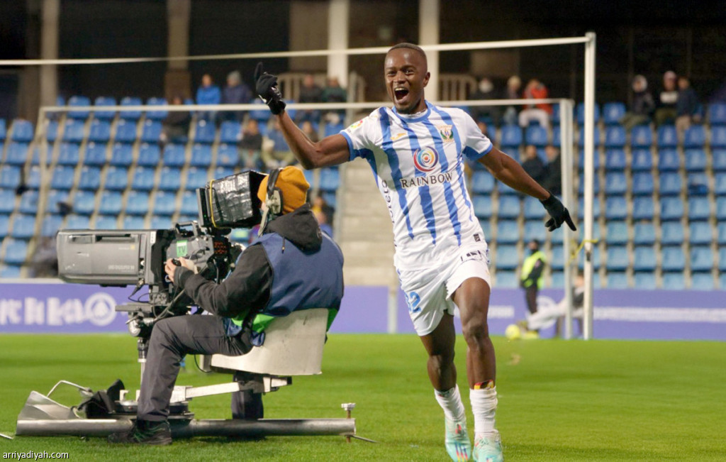 نجم ليجانيس يقترب من دوري روشن.. الخلود يحسم اتفاقه مع سيسيه