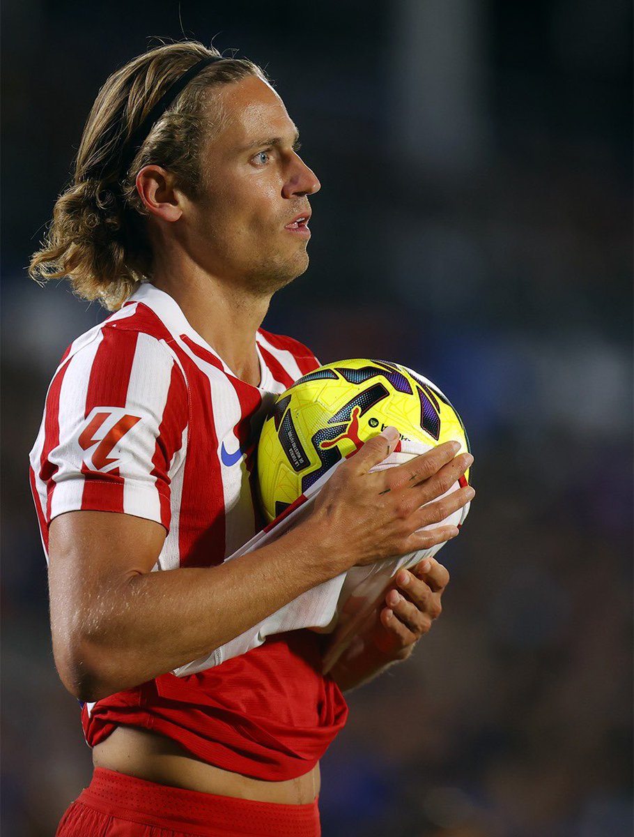 يورينتي يحذر: برشلونة سيبحث عن الانتقام في موقعة الأبطال