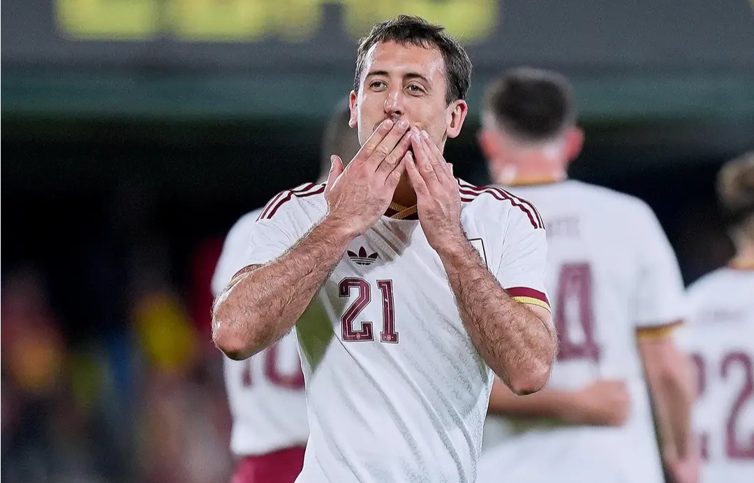 ثنائية أويارزابال تقود إسبانيا لانتصار مريح على صربيا وديًا