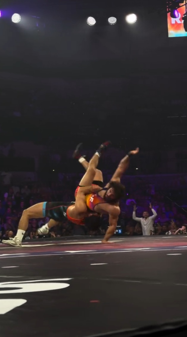 أرمـان تساروكـيان يتألق ويهزم جورجيو بولاـس في الحدث الرئيسي لـ RAF 7