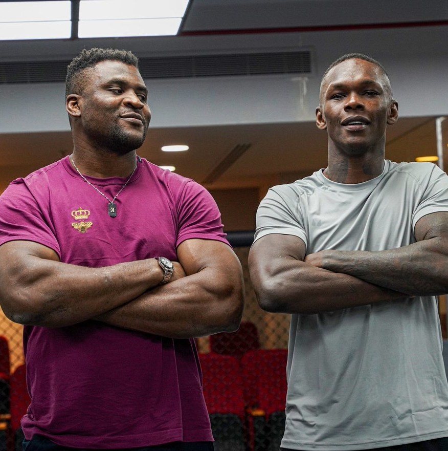 فرانسيس نغانو يعلق على خسارة صديقه إسرائيل أديسانيا في UFC Seattle