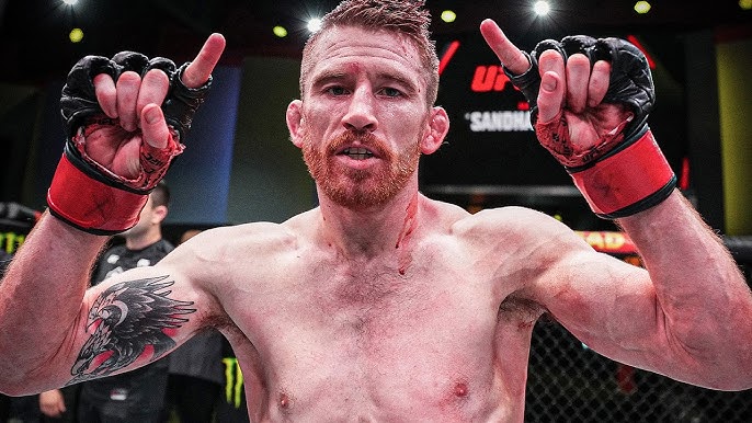 كوري ساندهاجن يعبّر عن استيائه بعد تجاهل قتال شون أومالي