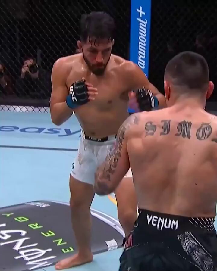 أدريان يانيز يهاجم التحكيم بعد تعادل مثير: ”تعرضت للسرقة!“