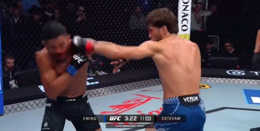 إيثين إيوينغ يواصل التألق.. ضربة قاضية جديدة تؤكد صعود نجم واعد في UFC