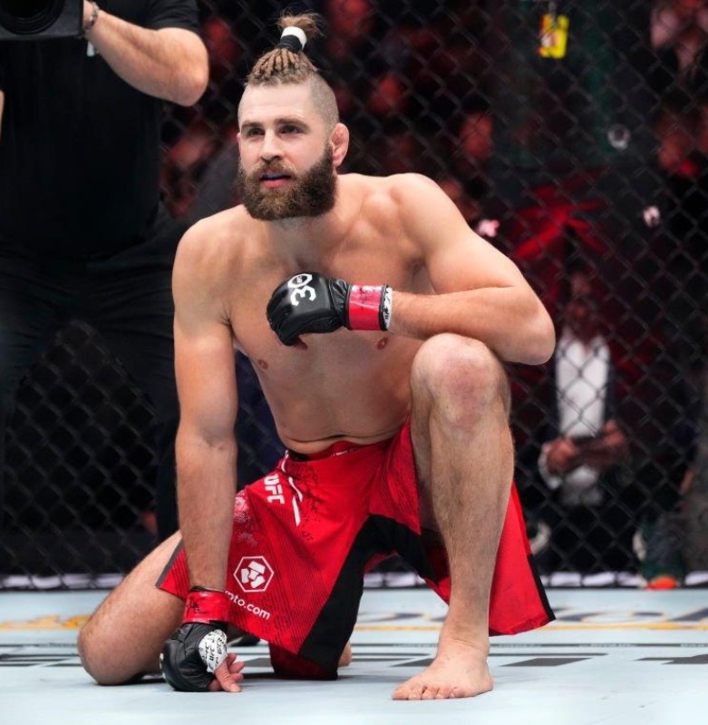 أسلوب بروهاسكا تحت المجهر قبل UFC 327.. هل يُهدده "الجنون التكتيكي" أمام أولبرغ؟