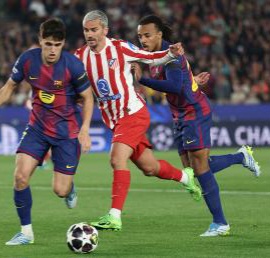 أتلتيكو مدريد يهزم برشلونة رغم الهيمنة.. الفاعلية تحسم قمة كامب نو