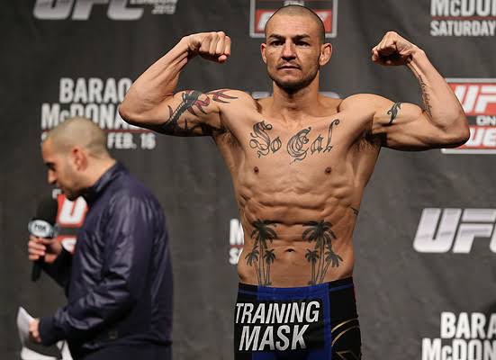 سوانسون يؤجل اعتزاله.. نزال أخير يختتم مسيرة حافلة في UFC 327