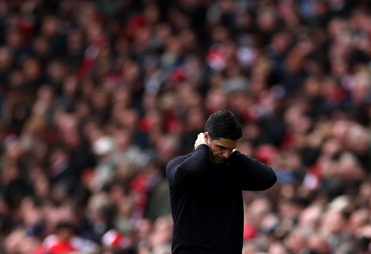 أرتيتا بعد سقوط أرسنال: ”لكمة في الوجه“.. والخسارة تهدد حلم اللقب