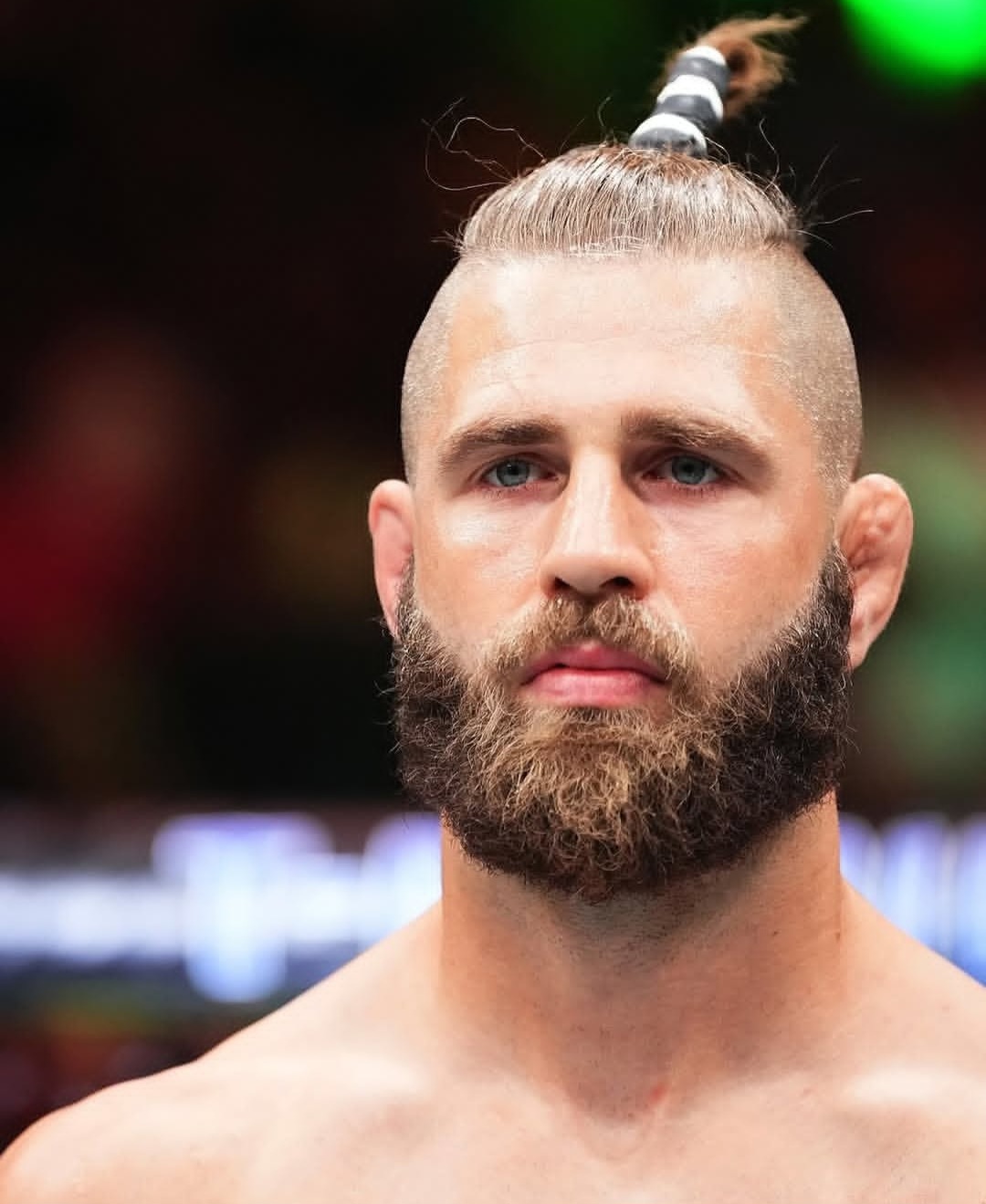 يري بروهاسكا.. جنون محسوب يقوده نحو القمة داخل قفص UFC