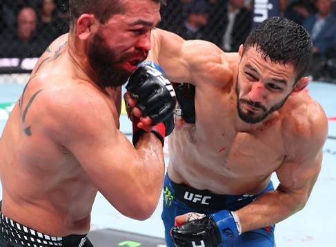 بيكو يبعث رسالة قوية في UFC 327.. انتصار مقنع على بيتبول وإعلان عن نجم قادم