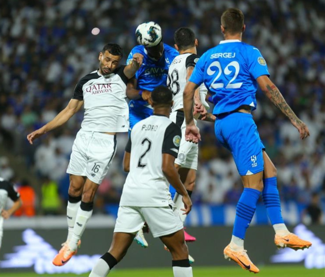 هجوم إعلامي واسع على إدارة الهلال بعد الإقصاء الآسيوي.. وانتقادات تطال التعاقدات والقرارات الفنية