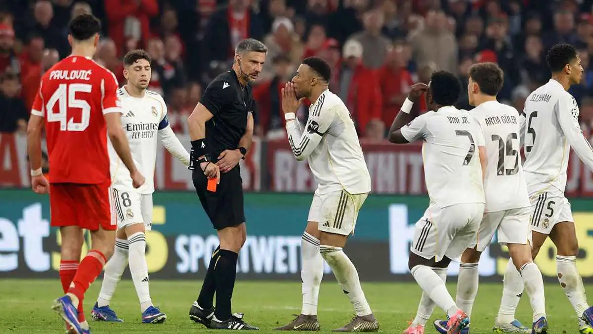 أرشيفو فار تمنح حكم بايرن ميونخ وريال مدريد تقييمًا كارثيًا بعد ليلة مثيرة للجدل في دوري الأبطال