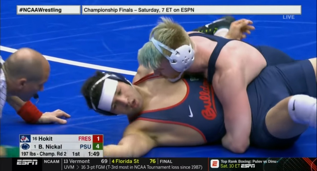 من مصارعة الجامعات إلى UFC.. قصة مواجهة قديمة تجمع جوش هوكيت وبو نيكال من جديد