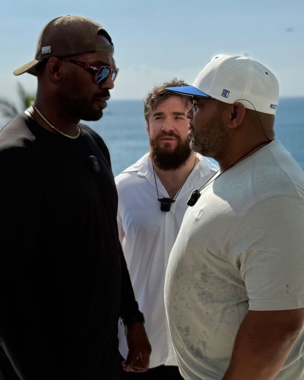 اشتباك كلامي جديد بين جون جونز ودانيال كورمييه يُشعل كواليس برنامج ALF