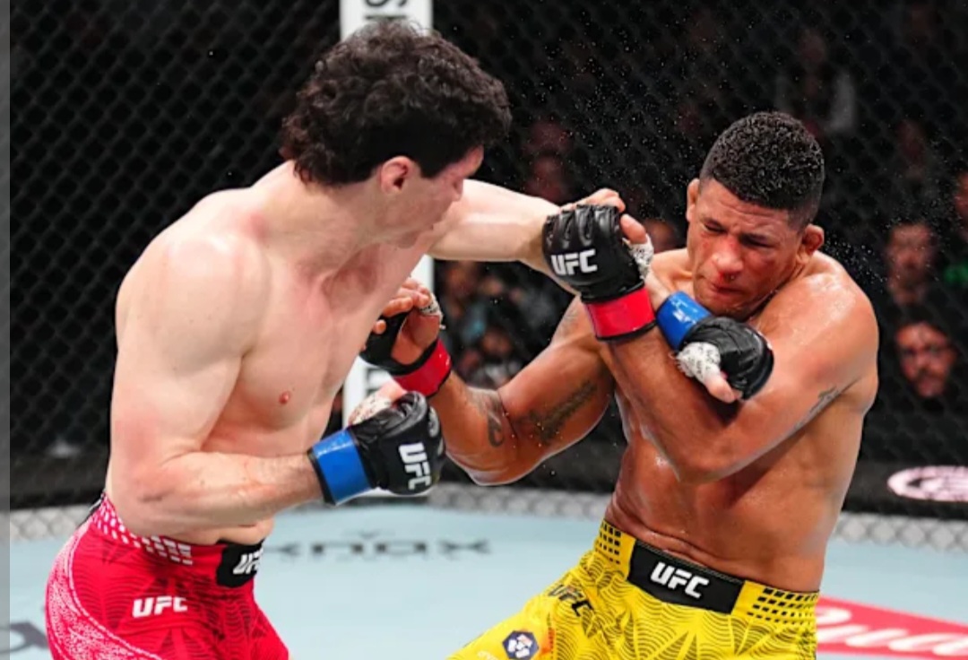 مايك مالوت يُسقط غيلبرت بورنس بالضربة الفنية.. ونهاية مؤثرة لمسيرة “دورينيو” في UFC