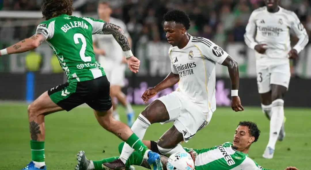 موسم بلا ألقاب يلوح في الأفق.. ريال مدريد بين خيبة النتائج وغضب الجماهير