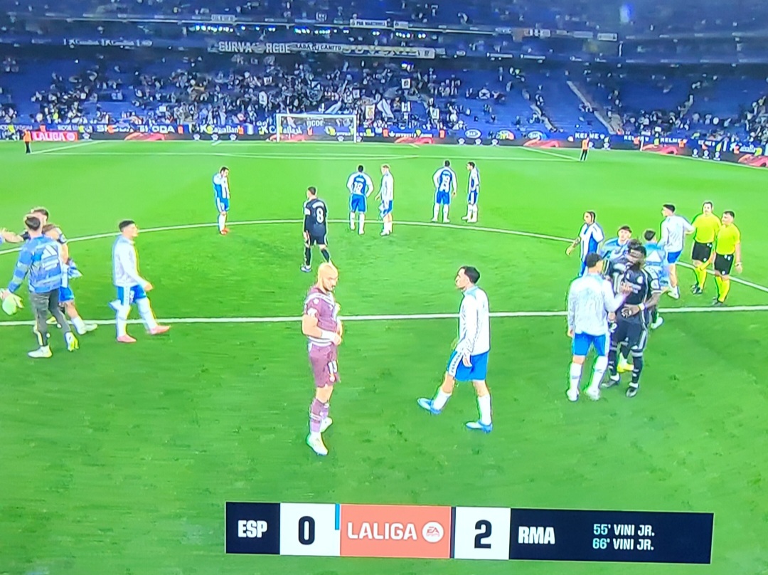 ريال مدريد يحسم مواجهة إسبانيول بثنائية نظيفة ويواصل مطاردة الصدارة في الليغا