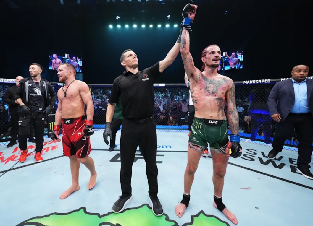 أومالي: كنت أريد مواجهة يان في UFC White House.. لكن ذهبي تحدٍ لا يقل صعوبة