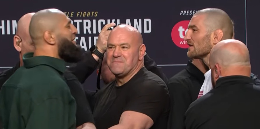 شيماييف وستريكلاند يشعلان المؤتمر الصحفي قبل UFC 328 وتوتر غير مسبوق ينتهي باشتباك محدود