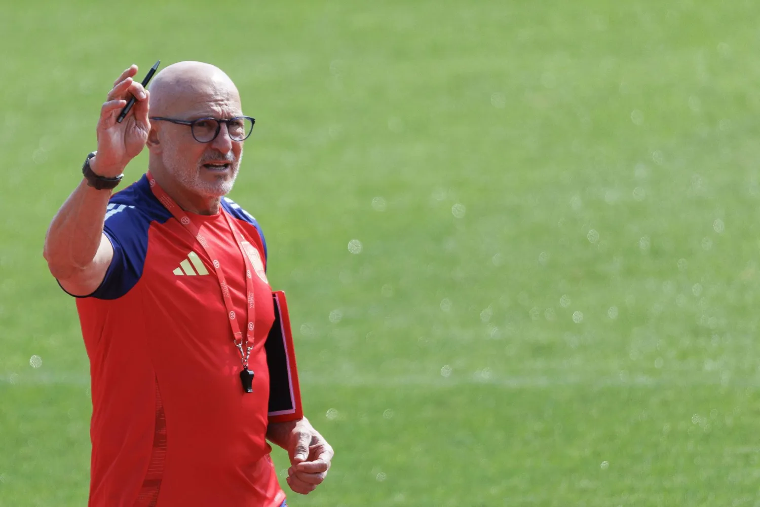 دي لا فوينتي: “سأختار 26 لاعبًا بأخلاق قبل الموهبة”.. وإسبانيا جاهزة للمونديال