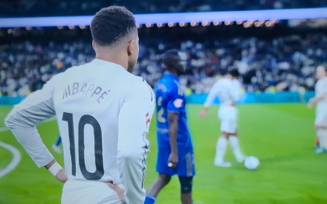 مبابي يثير الجدل بتصريحات ضد أربيلوا بعد مباراة أوفييدو.. وعقوبة محتملة تهدد نجم ريال مدريد