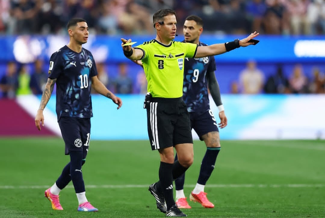 جدل تحكيمي في مونديال 2026.. خبراء يشككون في قانونية تدخل الـVAR خلال مباراة أمريكا وباراجواي