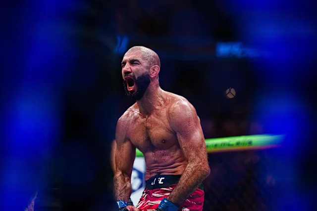 أيمن ذهبي يتحدى أومالي قبل UFC White House: لا أخشاه.. وسأثبت نفسي في أكبر ليلة