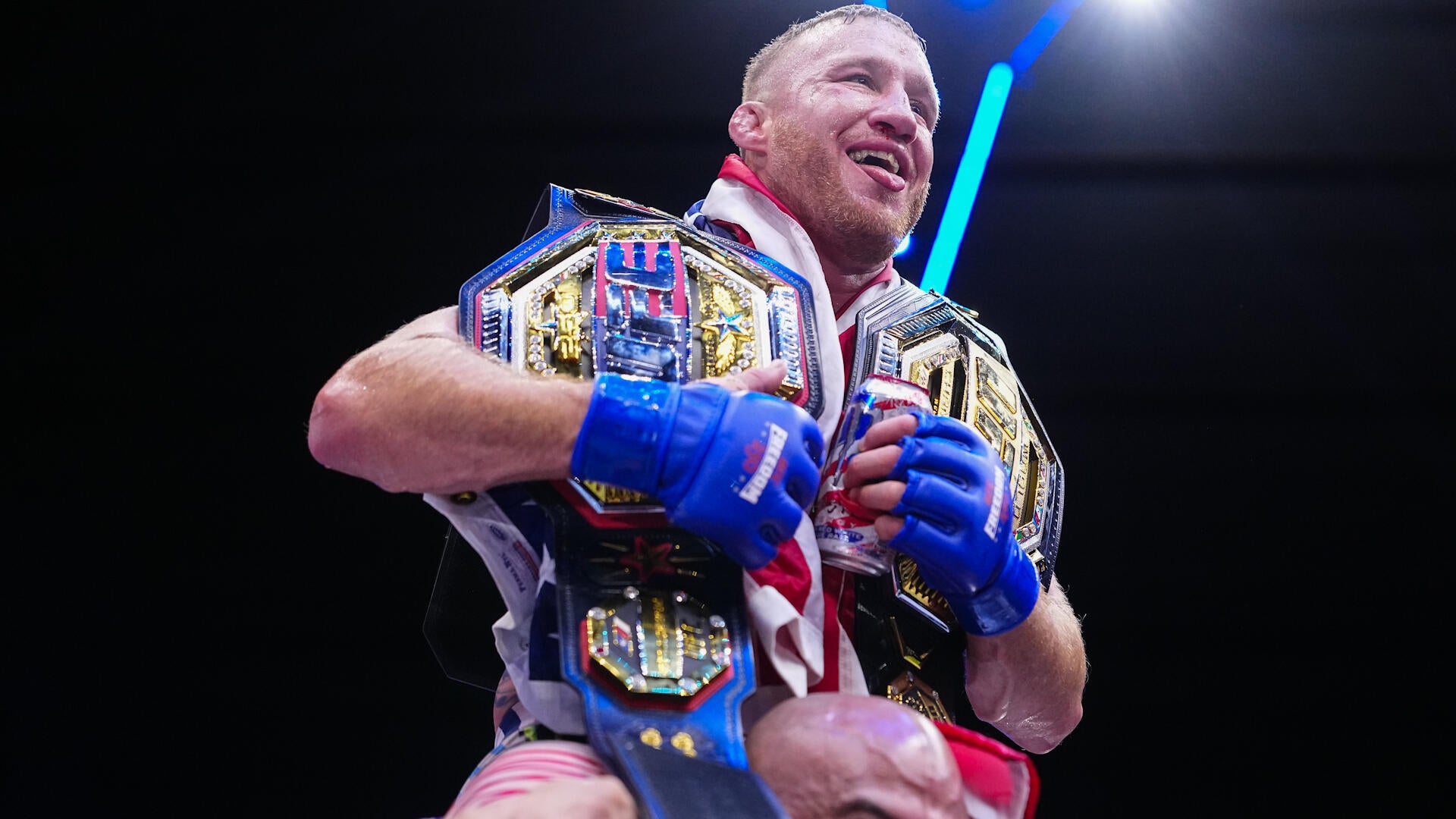 جاستن غيثجي يحصد مكافأة تاريخية بعد ملحمة UFC White House.. أكثر من 800 ألف دولار في ليلة واحدة