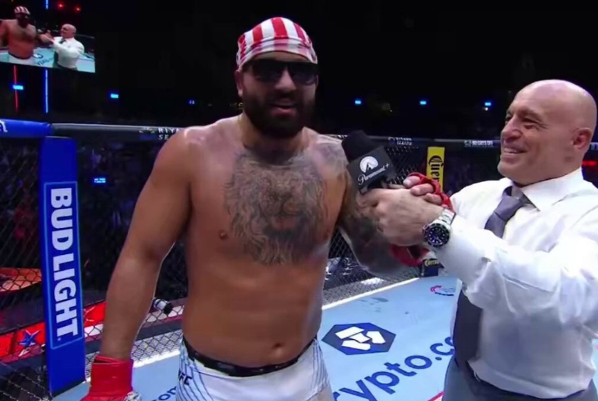 جدل واسع بعد نزال UFC White House: جوش هوكيت يهاجم ميشيل أوباما ودانا وايت يعلّق
