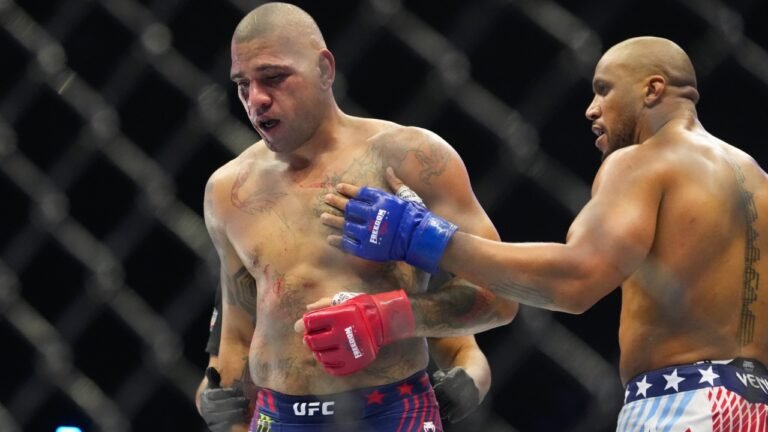 أليكس بيريرا يحسم مستقبله: البقاء في الوزن الثقيل واستهداف لقب UFC