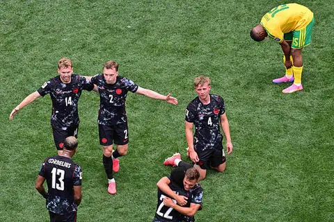 كندا تتخطى جنوب إفريقيا بهدف قاتل وتتأهل إلى دور الـ16 في كأس العالم 2026