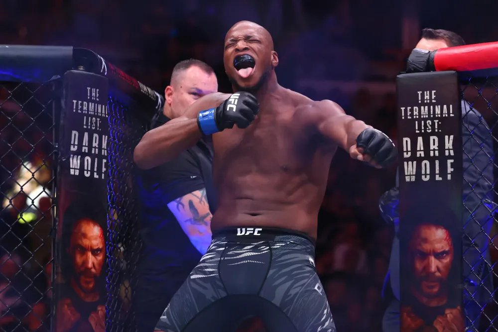 مايكل بيج يعود إلى وزن المتوسط ويواجه نورسولتون روزيبويف في UFC Paris