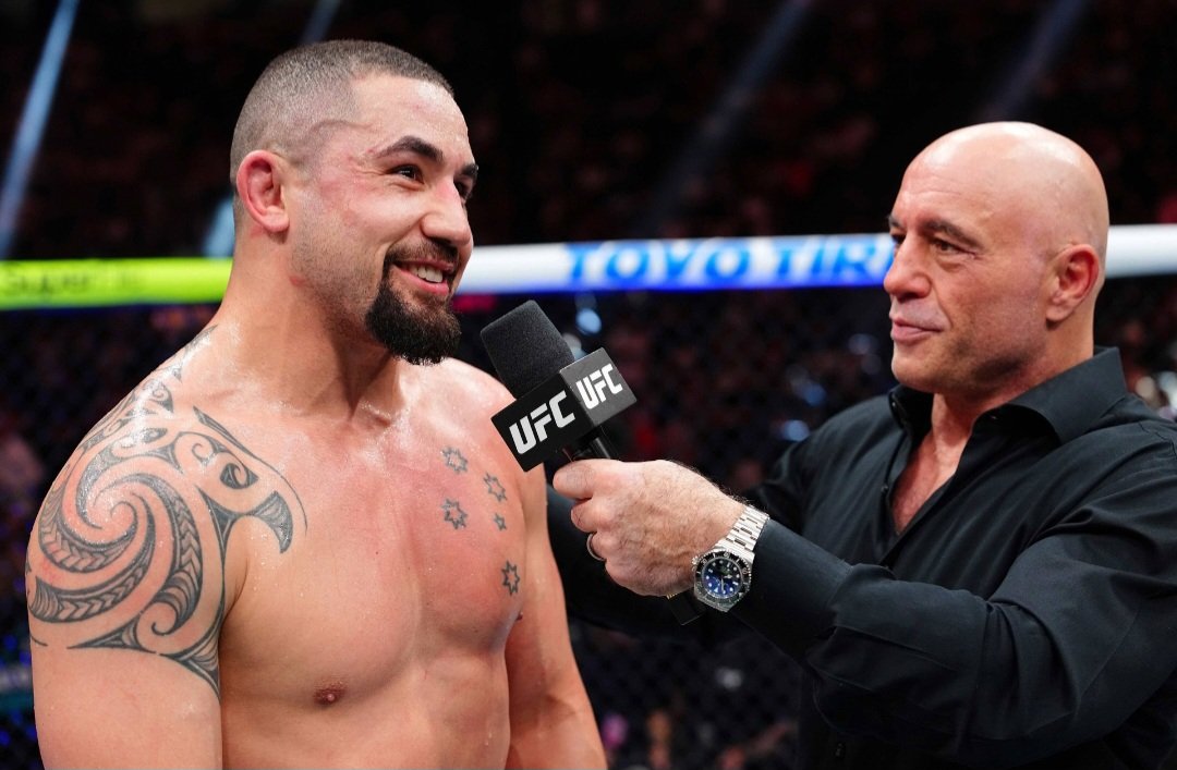ويتيكر يهاجم تعليق جو روغان في UFC329: كنت قويًا ولم أظهر كما وصفني