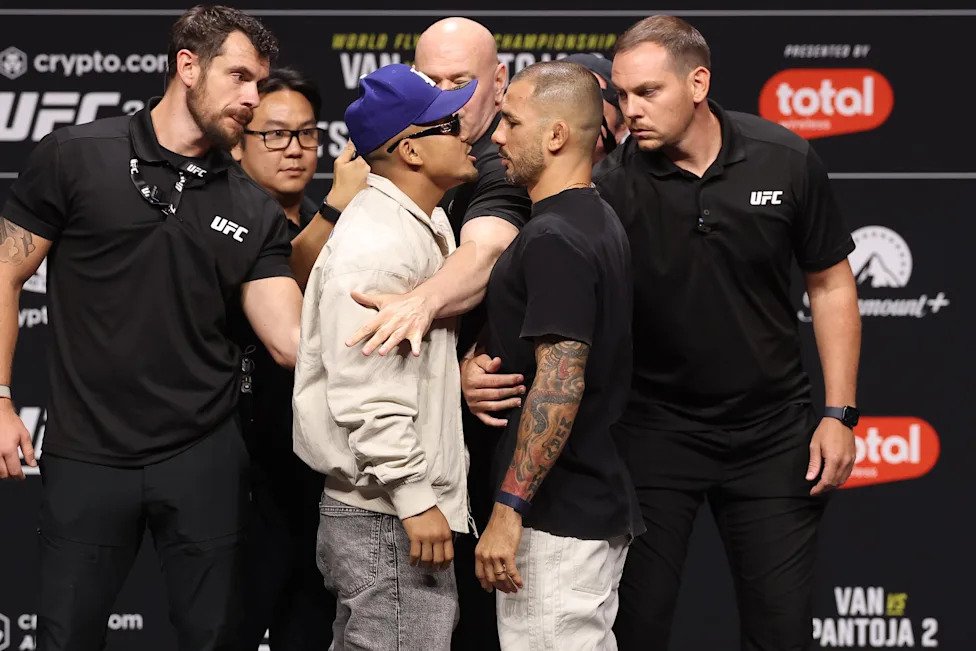 UFC 331.. بانتوجا يسعى لاستعادة حزام وزن الذبابة أمام جوشوا فان