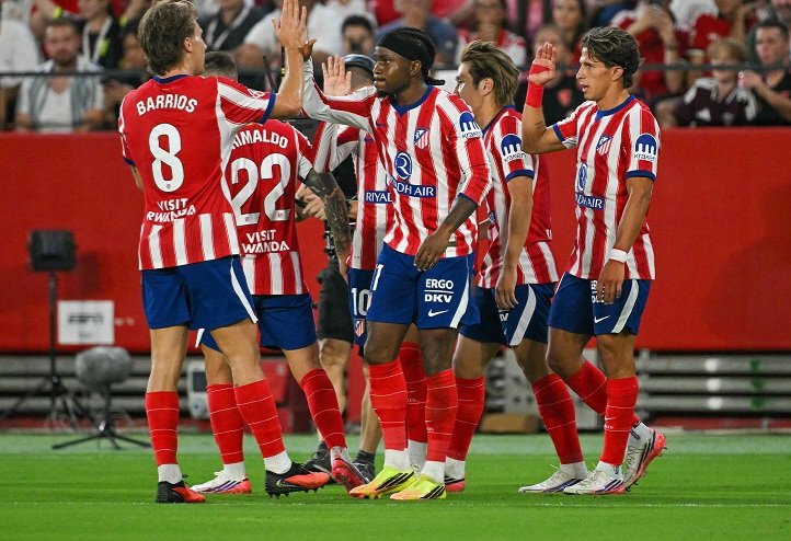 أتلتيكو مدريد يستعيد نغمة الانتصارات بثلاثية أمام إشبيلية في الدوري الإسباني
