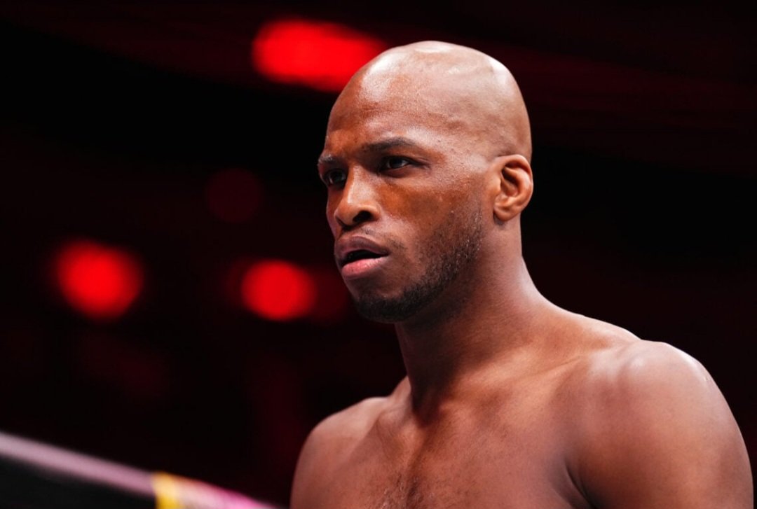 مايكل «فينوم» بيج يسعى لإعادة ترتيب أوراقه مع UFC.. ونزال حاسم أمام نورسولتون روزيبويف