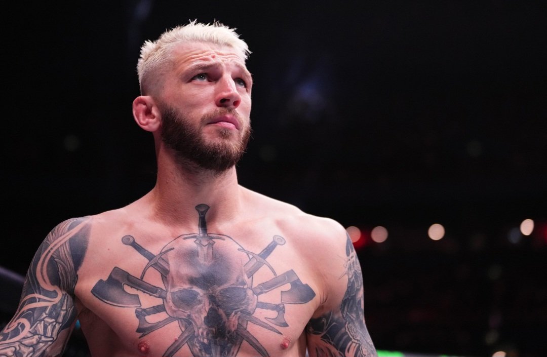 دان هوكر يرد على تهديدات الجماهير الفرنسية قبل مواجهة صلاح الدين بارناس في UFC باريس