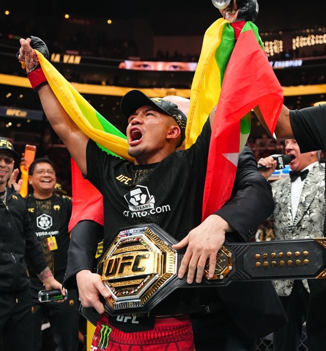جوشوا فان يحتفظ باللقب بعد معركة من خمس جولات.. نتائج UFC 331 كاملة