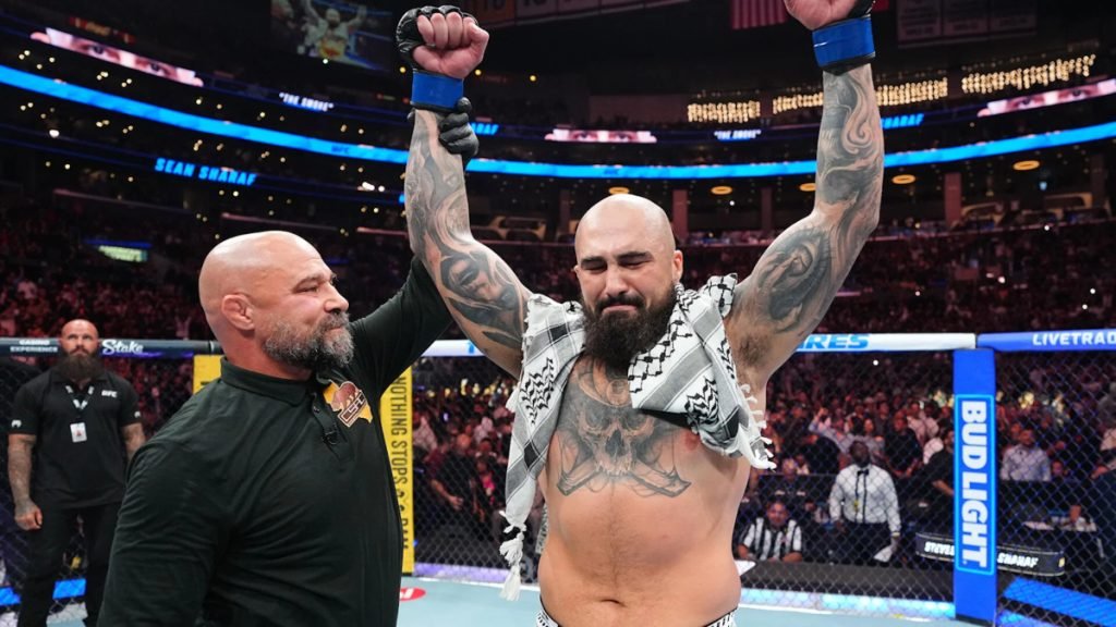 شون شرف يكشف سر ثقته بإسقاط جيبل ستيفسون في UFC 331