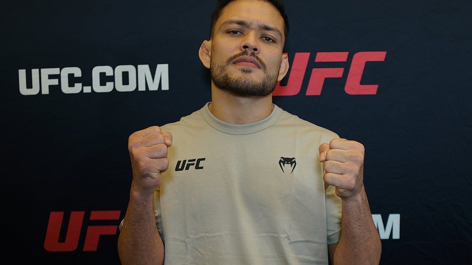 إلفيس برينر يتوعد جوزيه هاريل بالضربة القاضية في UFC Vegas 121
