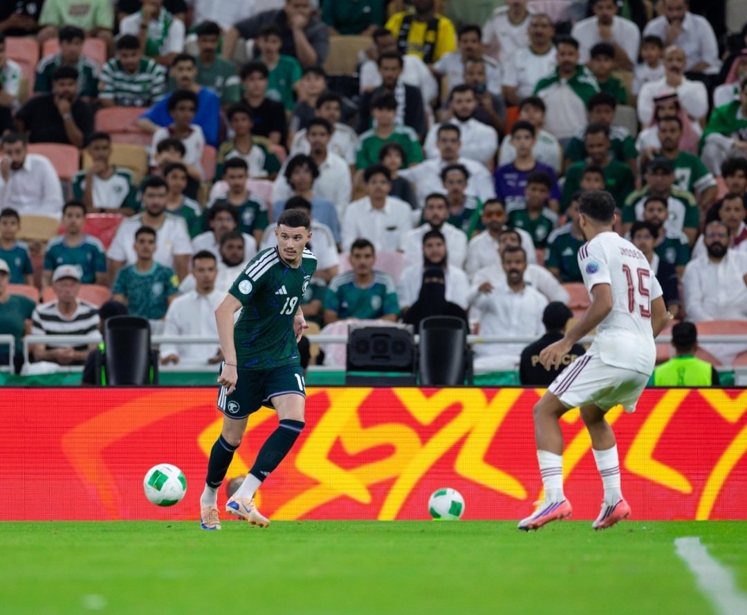 السعودية تعبر قطر بركلات الترجيح وتبلغ نهائي خليجي 27 بعد ماراثون مثير