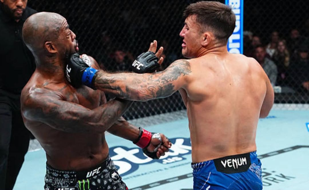 إستيبان ريبوفيتش يسقط كينغ غرين عدة مرات ويحسم النزال بضربة قاضية في UFC 332