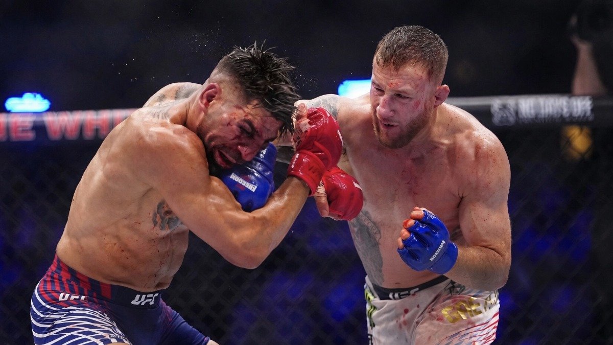 UFC تكشف كواليس مثيرة لنزال غيثجي وتوبوريا في البيت الأبيض ولحظة كادت تنهي المواجهة