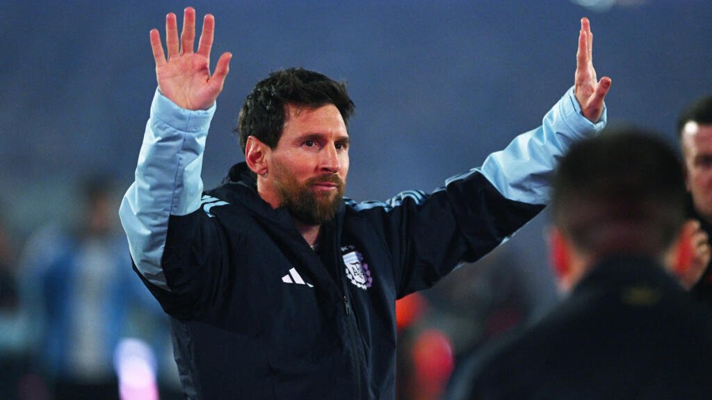 ميسي يودّع منتخب الأرجنتين برسالة مؤثرة: شكرًا لكِ يا أرجنتين