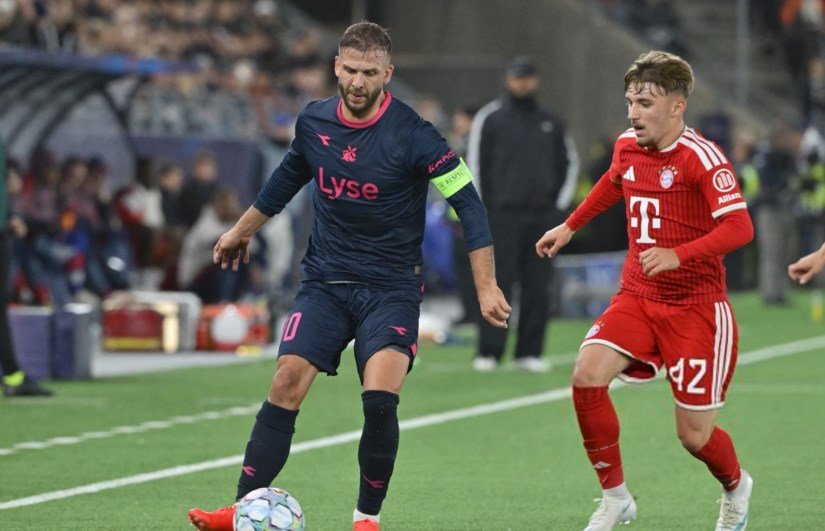 بايرن ميونخ يفرط في تقدمه ويتعادل مع فايكنج بثلاثية في دوري أبطال أوروبا